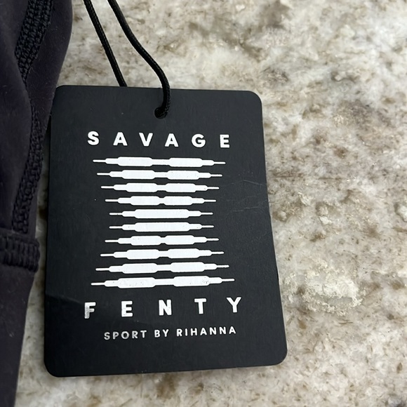 Savage x Fenty - Picture 3 of 6